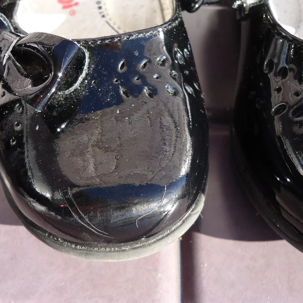 SIZE 17.  Dogi® patent leather dress shoes.